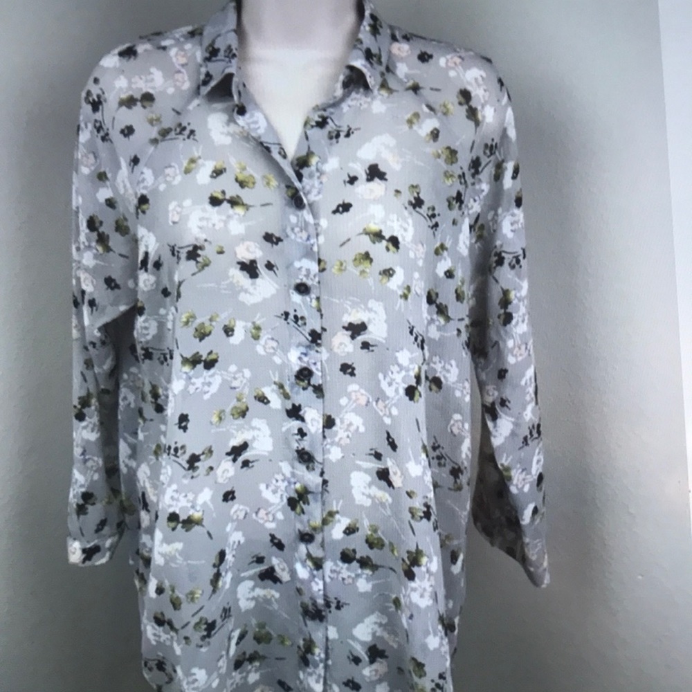 Cabi 5204 Gray Floral Blouse (L)